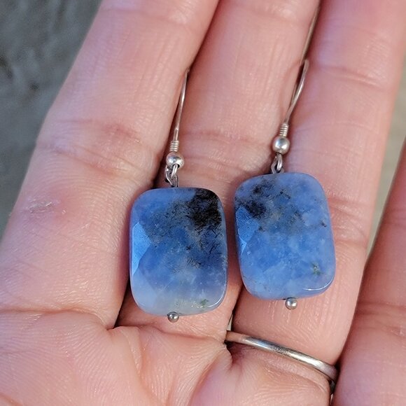 Natural blue opal faceted square 925 sterling silver dangle earrings - Picture 10 of 16